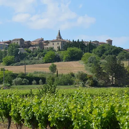 In Saint Privat De Champclos With Pool 度假居